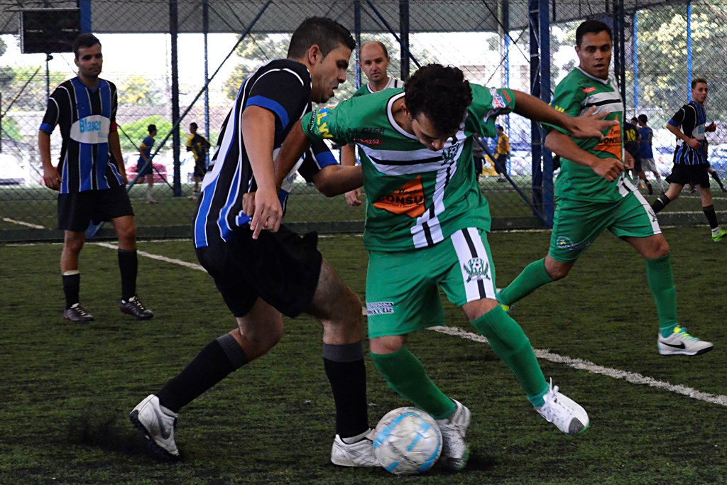 Futebol: Confira os resultados deste domingo (29)